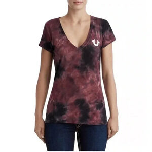 True Religion Tie-Dye Maroon Black V-Neck Classic T-Shirt Women’s Size Medium